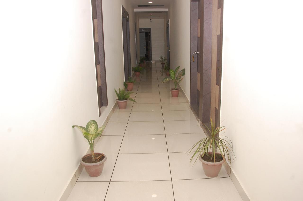 Hotel Prem Bandhan Hisār Kültér fotó